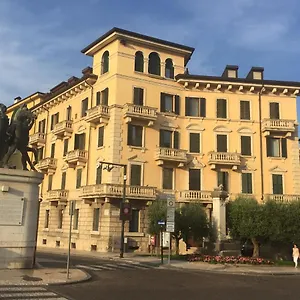 Lady Casa de hóspedes Verona